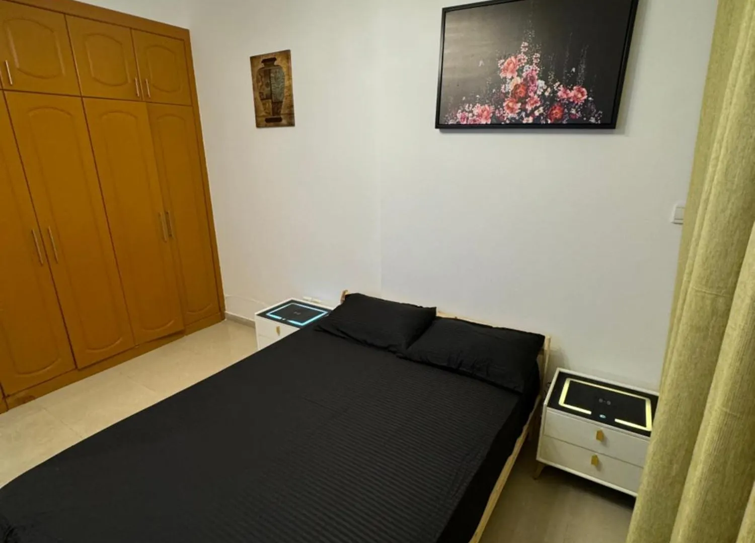 Homestay Tidy Master Room In Marina Near Metro Dubai