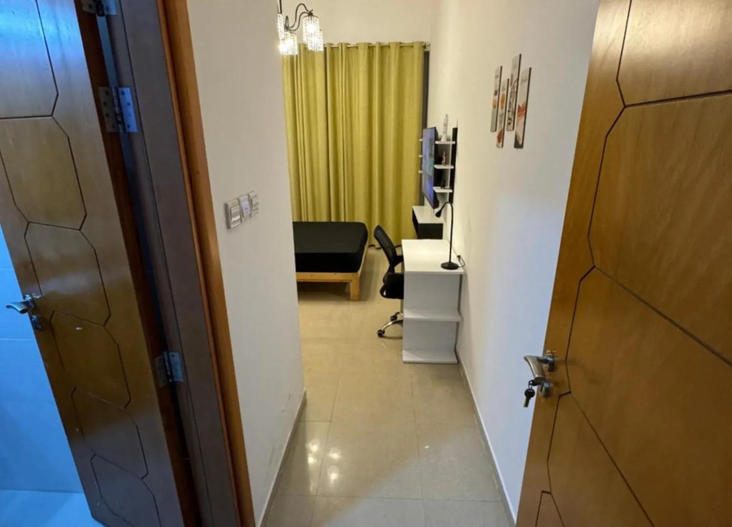 Tidy Master Room In Marina Near Metro Dubai Homestay